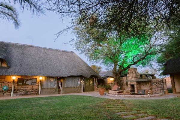 Tshukudiba Game Lodge Tom Burke Zewnętrze zdjęcie